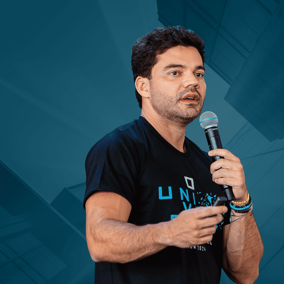 Ousadia para percorrer do econômico ao luxo, com Marcello Moreira, diretor comercial da EBM