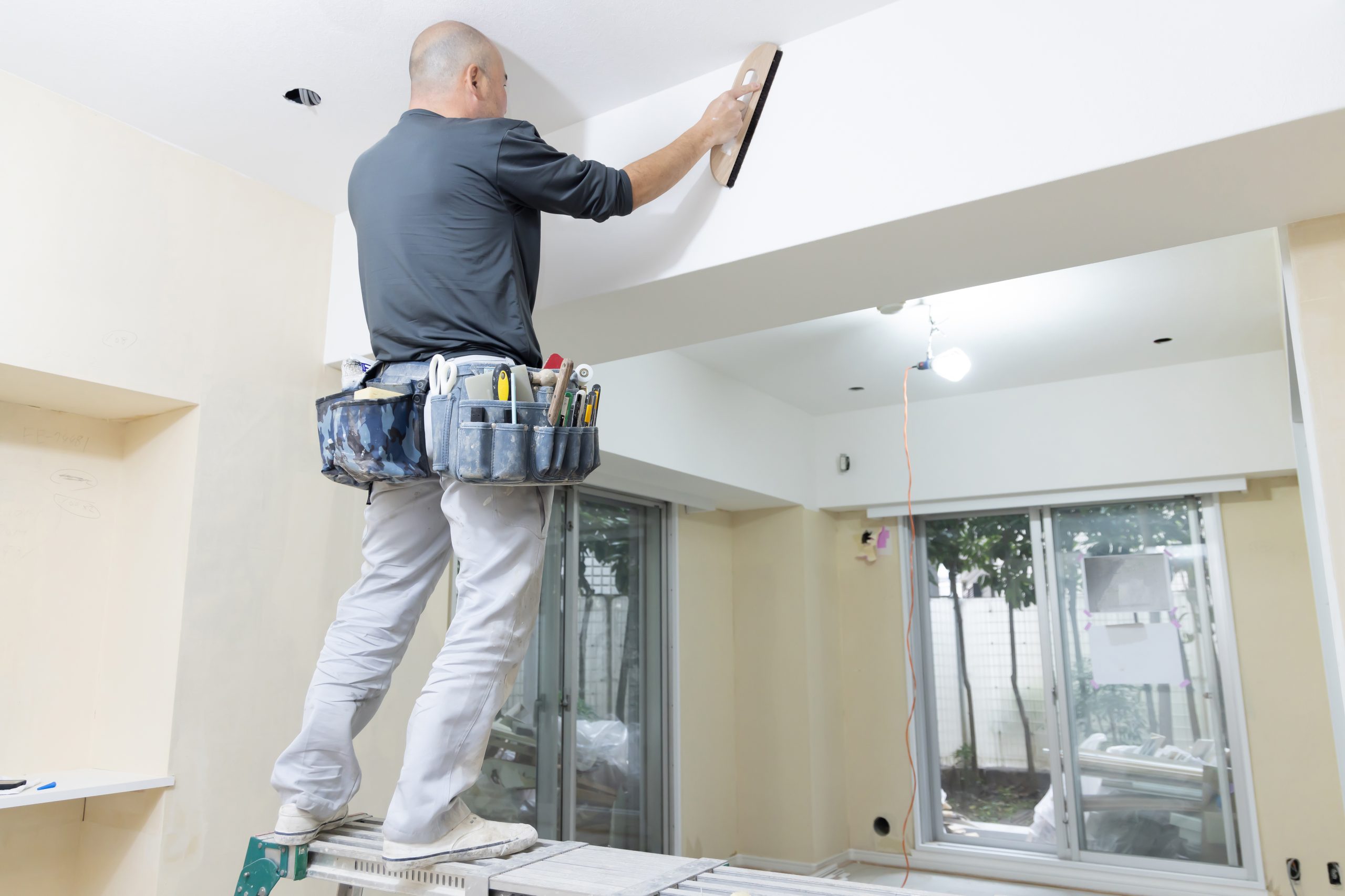 Reformas em alta: procura por empreiteiros cresce 32% no Paraná