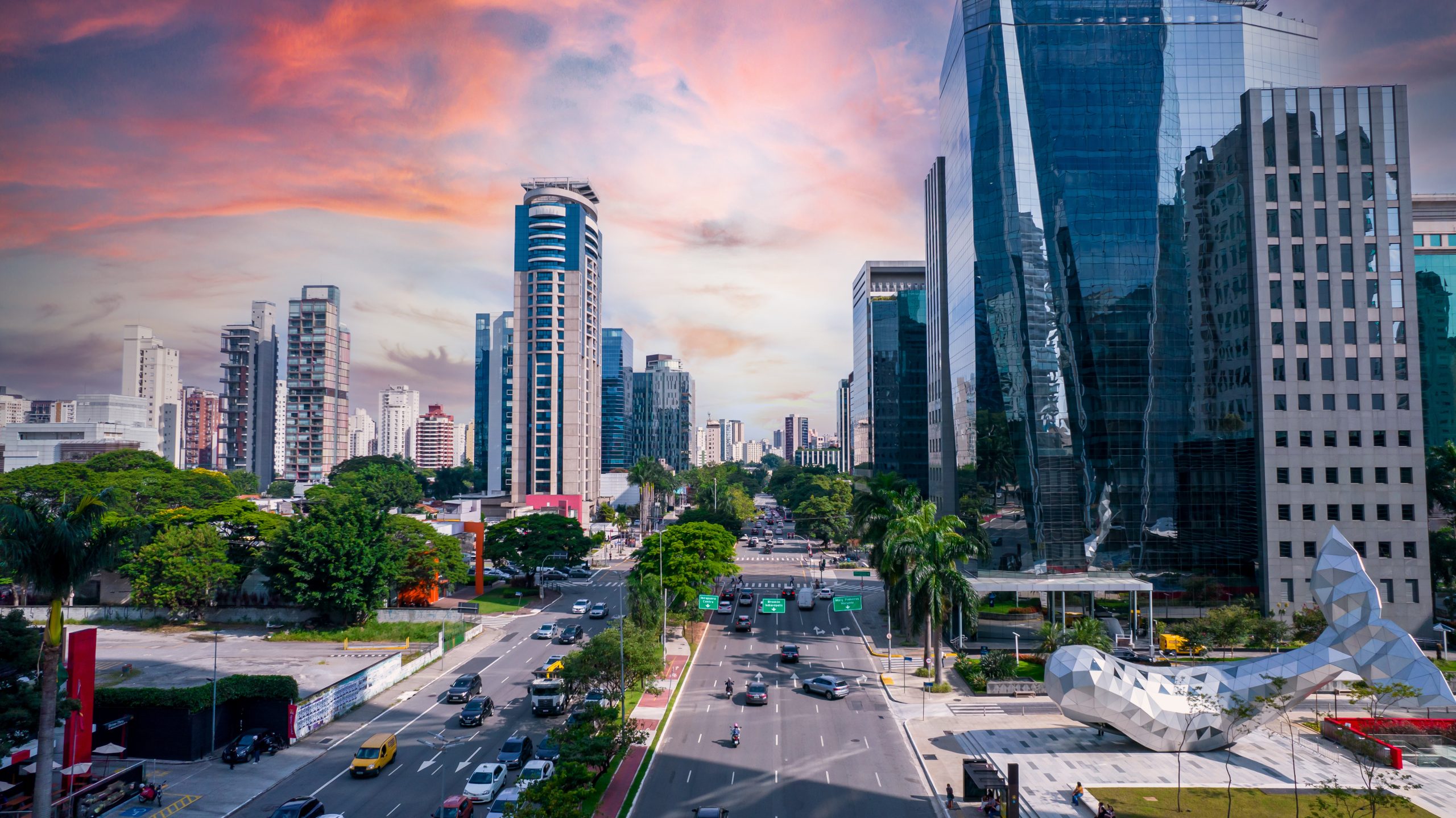 O momento dos imóveis comerciais, da Faria Lima às lojas de rua