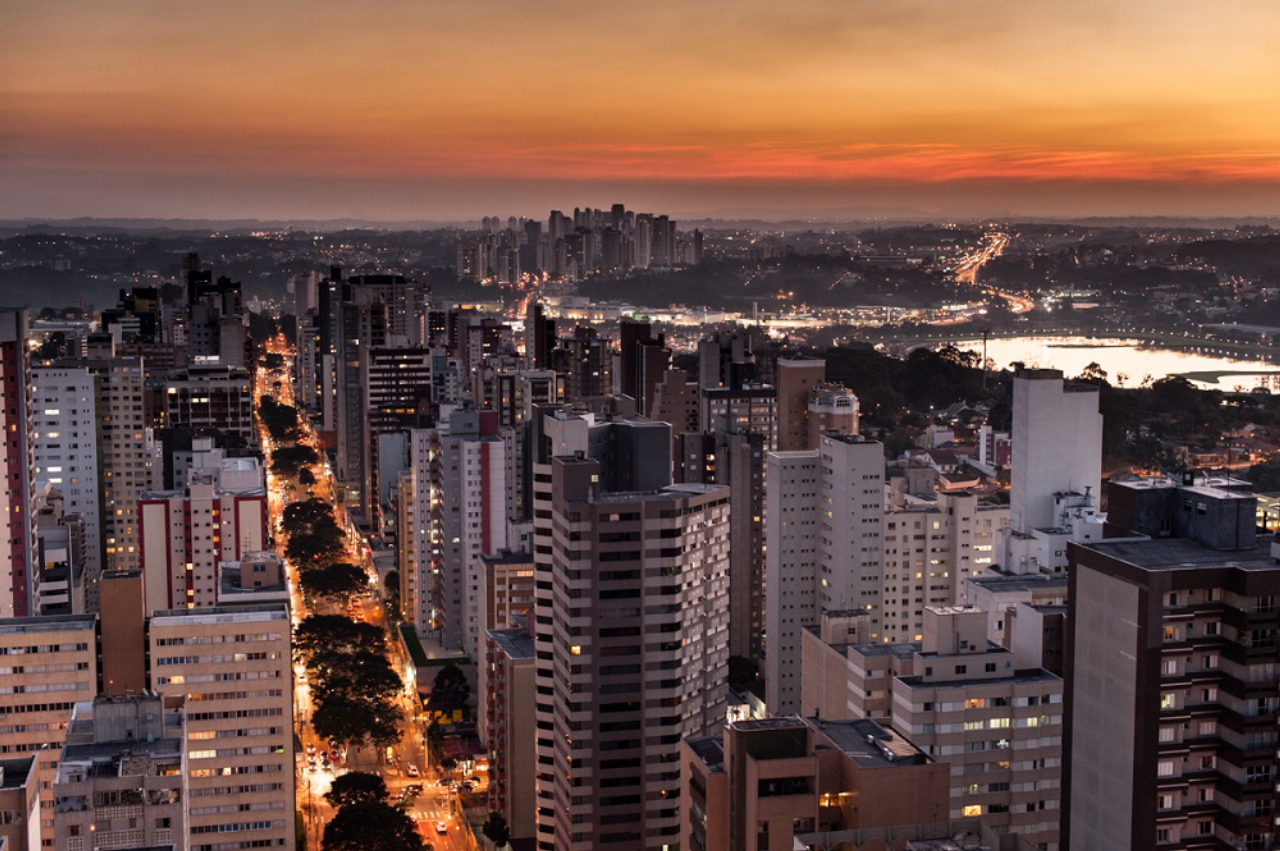 Além dos studios: o desafio da diversidade habitacional e a função social do incorporador