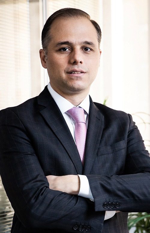 Fernando Augusto Zito, advogado especialista em Direito Condominial e pós-graduado em Direito e Negócios Imobiliários 